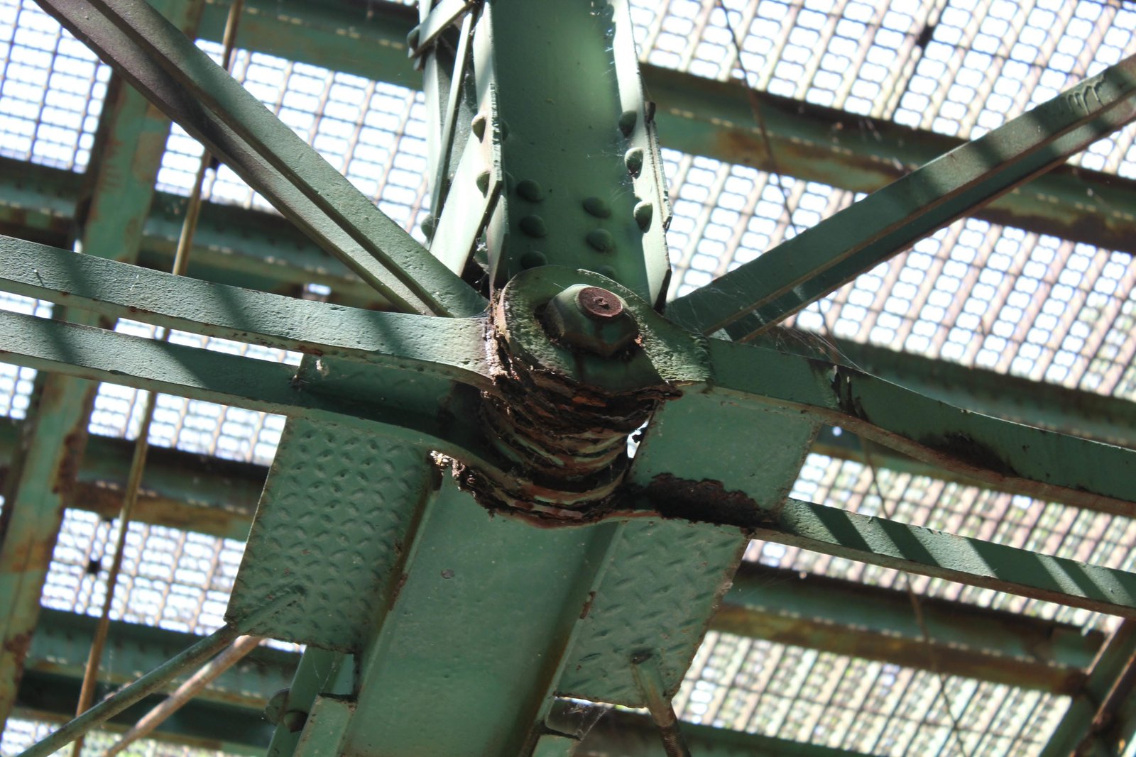 Lower connection, north span